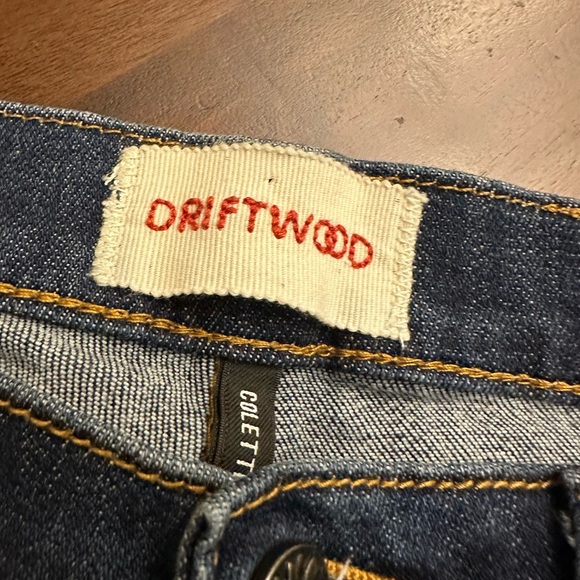 Driftwood Colette Embroidered Jeans (J4) - Picture 4 of 9